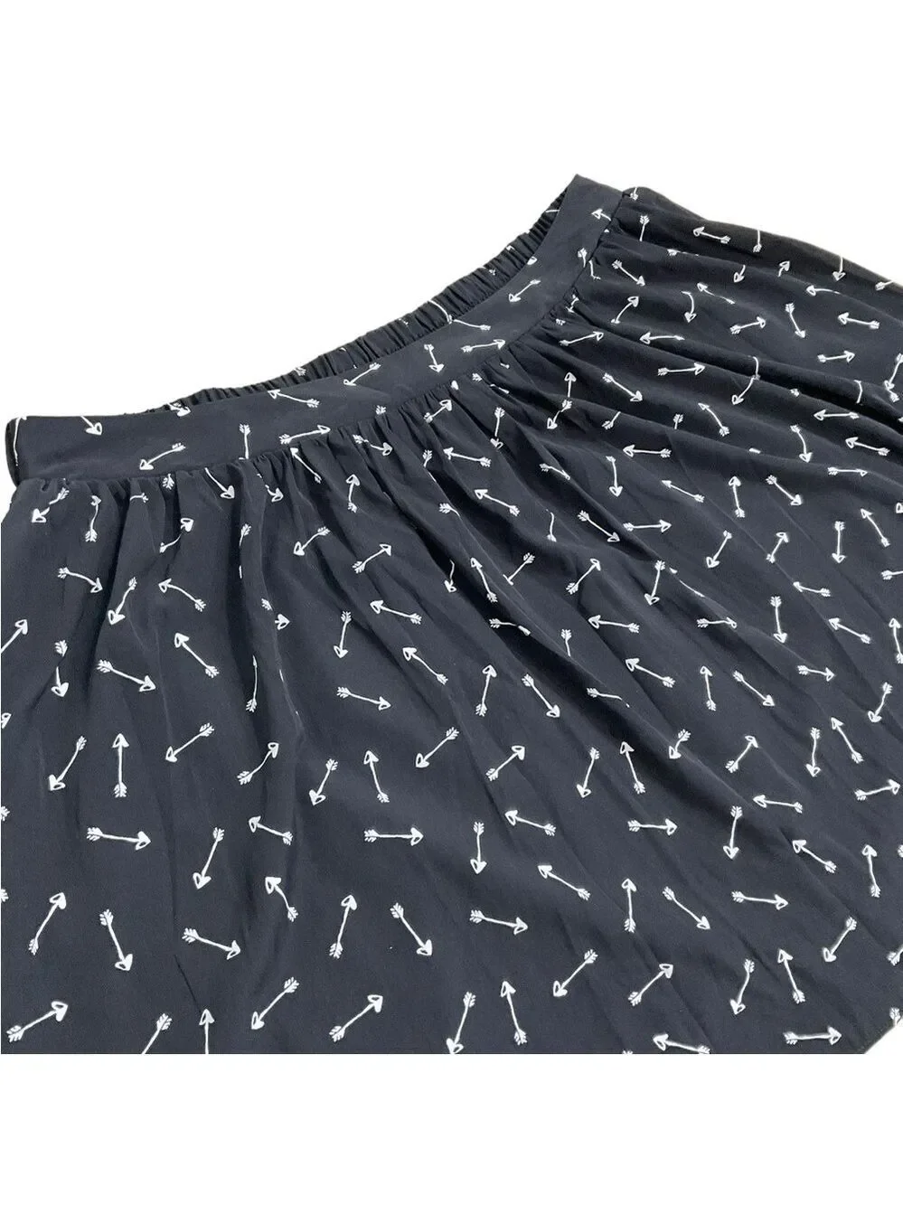 NWT LC Lauren Conrad Date Night Printed Flirty Skirt Arrow Hearts Print Large